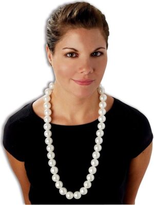Big Pearl Necklace