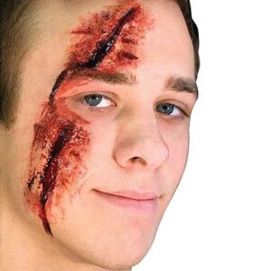 Slashed Eye Latex Appliance